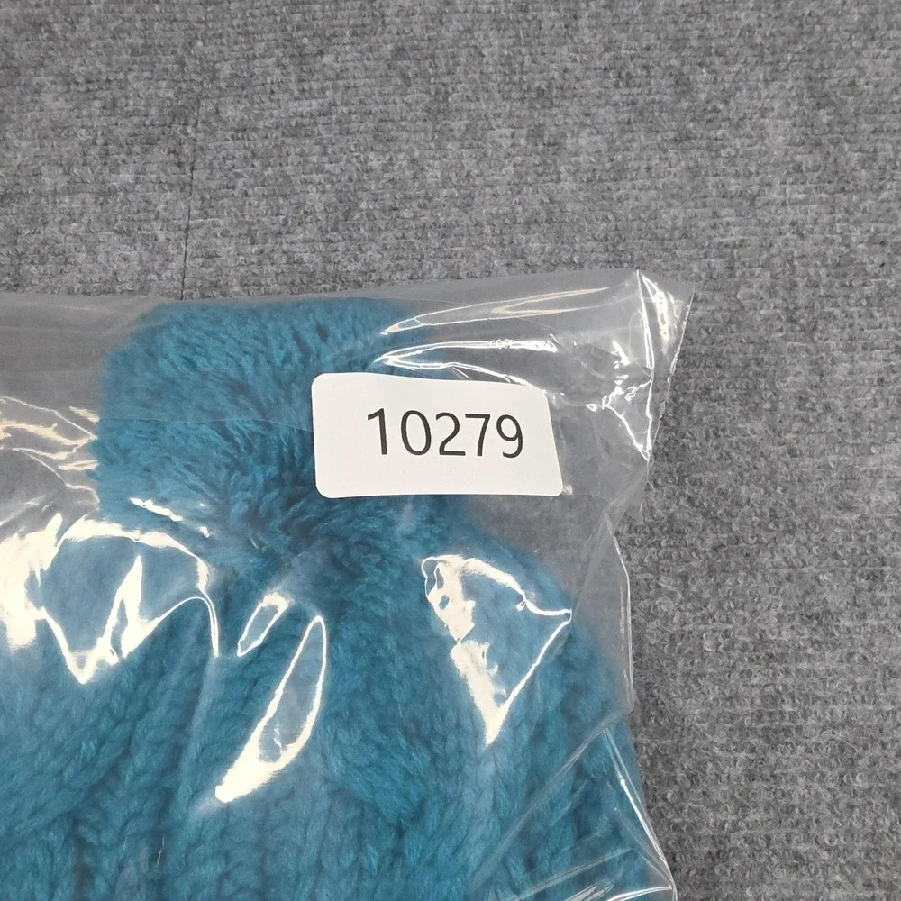 Mountain Hardwear‎ Beanie Hat Womens One Size Blue Cable Knit Pom Ski Winter